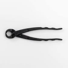 What makes japanese hand tools special? Buy Hanafubuki Wazakura Hand Forged Knob Bonsai Cutter Made In Japan 8 1 4inch 210mm Japanese Gardening Tools Round Edge Concave Branch Cutter Black Online In Germany B0849xfp6x