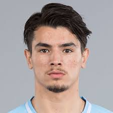 Brahim was born in spain to spanish parents from melilla, but is eligible to play for morocco due to the origin of his father. Half Moroccans