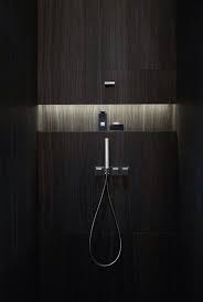 epingle par lark architecture sur inspiration interiors idee salle de bain salle de bains avec wc luminaire salle de bain