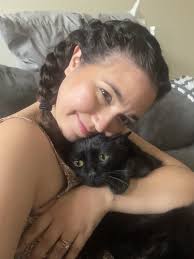 Aja Ellis (@ajamadedis)