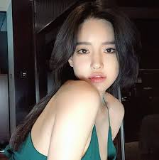 (사진=반서진 인스타그램)공개된 사진에 그는 '포르쉐911gts'라는 해시태그를 걸며 소유 차량을 공개했다.'911'은 포르쉐의 대표 스포츠카로 'gts'모델은 약 1억 6천만원에 달한다. ì²­ë‹´ë™ ì´í¬ì§„ ì „ì—¬ì¹œ ë°˜ì„œì§„ì´ ë°ížŒ ì†Œì†ì‚¬ ì‚¬ìž¥ í­í–‰ ì „ë§ ë„¤ì´ë²„ í¬ìŠ¤íŠ¸
