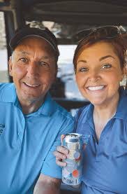 Shannon Linscott's Instagram, Twitter & Facebook