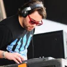 Sebastian ingrosso is a swedish dj and record producer. Sebastian Ingrosso Clothes Outfits Brands Style And Looks Spotern
