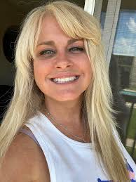 Nickelback Fans Discuss the Band's Music and Upcoming Tours