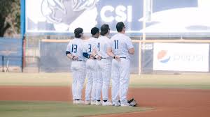 Men's basketball dominates in only preseason game