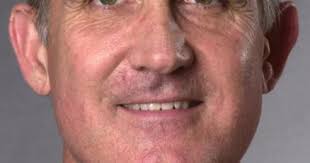 News & Record publisher Van King to retire in 2004