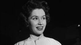 Sharon Yeager's Instagram, Twitter & Facebook