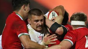 England are back into contention for the six nations title after a bonus point win over italy. R1uxbeaxm4nmjm