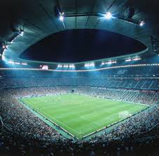 Fc bayern are holding a large fundraising event at the allianz fc bayern team presentation on wednesday from 14:00 cest.by purchasing a ticket, every visitor to the allianz arena will contribute to a good cause, because all of the proceeds from the event will benefit social campaigns initiated by athletes. 1860 Munchen Lowen Uberlassen Fc Bayern Die Allianz Arena Welt