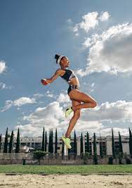 Larissa iapichino, nata a borgo san lorenzo e atleta dell'atletica firenze marathon, soltanto un mese fa aveva segnato il nuovo record italiano ai campionati nazionali allievi. Larissa Iapichino Long Jump Red Bull Athlete Page