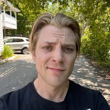 RIP Haruo Nakajima (1929-2017), the actor who wore the original Godzilla  suit for 12 films. He was 88 years old. 🎥 In his memory, you can watch him  in the 1968 film