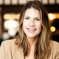 Amy Janelle's Instagram, Twitter & Facebook