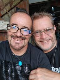 Carel Botha is at Hoi Polloi Parys.