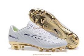 white cr7 football boots