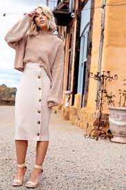 48 Elegant Midi Skirt Winter Ideas Elegant Ideas Midi Skirt Winter Moda Faldas Ropa De Moda Moda De Ropa