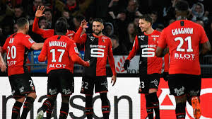 10 août 2021 à 10h55 très en vue durant l'euro avec la belgique, jérémy doku aurait visiblement tapé dans l'oeil de. Vestiaires Fermes Prise De Temperature Les Joueurs De Rennes De Retour A L Entrainement Eurosport