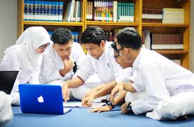 Kompetensi dasar kls no soal memahami corak kehidupan masyarakat pada zaman praaksara. Download Kisi Kisi Usbn Sma Man Tahun 2019 Tahun Pelajaran 2018 2019 Berbagi Ilmu
