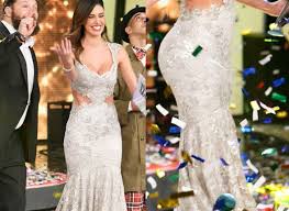 Belen rodriguez e stefano de martino si fanno vedere insieme ad una sfilata di abiti sposa a verona. Belen Critiche Per Il Lato B Eccessivo E La Frase Infelice A Tu Si Que Vales Mamme A Spillo