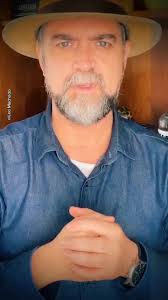 Reflexiones para una Vida Positiva con Leo Machado