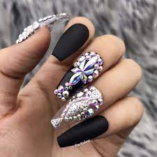 Uñas negras decoradas 【los mejores diseños 2020 】 (con. Pin En Decoracion De Unas Negras