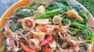 Aduk2 sampai layu dan bumbu menyerap. Resep Tumis Kangkung Cumi Dijamin Langsung Jadi Serbuan Untuk Makan Siang Tribunstyle Com