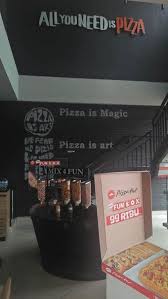 We handpicked more than a thousand pizza pictures to satisfy your craving hd to 4k quality free for commercial use download for free! Double Sensation Review Review Dika Opik Go2dika Di Restoran Pizza Hut Cibubur Bogor
