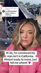 Tina Klinger's Instagram, Twitter & Facebook