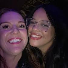 Drew Nixon's Instagram, Twitter & Facebook