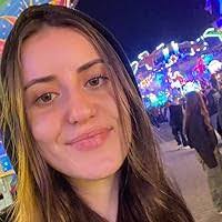 Maggie Rochon's Instagram, Twitter & Facebook