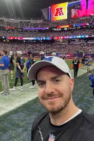 Sam Root (@SamRoot43)