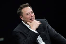 Musk diz que vai tirar peça-chave da SpaceX das mãos de Trump