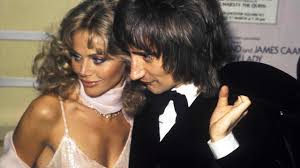 See more ideas about britt ekland, britt, swedish actresses. Rod Stewart Trug Die Dessous Seiner Geliebten