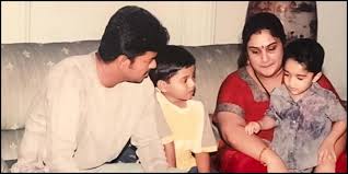 Balasubrahmanyam was born on june 4, 1946 in konetampet, pallipattu, chittoor district, andhra pradesh now tiruvallur district, tamil nadu, india as sripati panditharadhyula balasubramaniam. Vanitha Vijayakumar Recalls Forcing Thalapathy Vijay To Sing Spb Song For Her Tamil News Indiaglitz Com