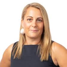 Tania Hale's Instagram, Twitter & Facebook