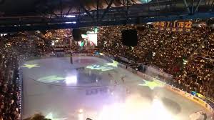 Find the perfect sheffield steelers v hv71 jonkoping champions hockey league stock photos and editorial news pictures from getty images. Hv71 Intro Guldmatchen 2017 Youtube