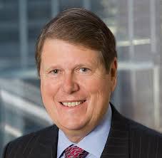 Russell Carson's Instagram, Twitter & Facebook