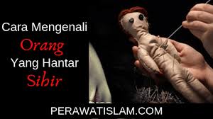 Merawat kulit wajah adalah bagian esensial bagi semua orang agar kulit jadi bersih, glowing, dan sehat. Hukum Berjumpa Tukang Sihir Untuk Merawat Sihir