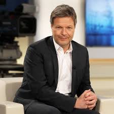 Find professional robert habeck videos and stock footage available for license in film, television, advertising and corporate uses. Robert Habeck Sein Charisma Kann Annalena Baerbocks Geheimwaffe Im Kanzler Rennen Sein Bunte De