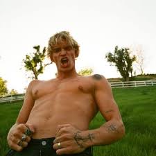Cody simpson's producer, cisco adler, said the grammys wouldn't have the balls to give the best cody simpson gives details on his duets album with justin bieber that may be released in a couple. Cody Simpson Hq Philippines Cs Hqph Twitter