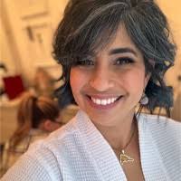 Julia Schott's Instagram, Twitter & Facebook