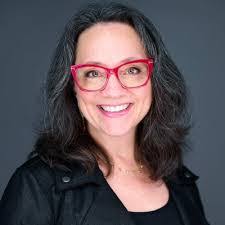 Kristen Trawinski's Instagram, Twitter & Facebook