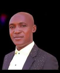 Daniel Adukwu posted something ooo hmmmm, we started commenting faaa🤔 as  we were abwt to fall in love, boom uncle Danny say he'll delete the post🙆  chaiiiiiiiiiiii people wicked faa😀😀