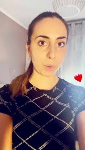 1/2, Ecco la maestra Alessia...