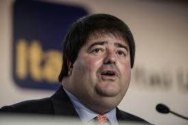 Brothers Behind Latin America's Biggest Bank Begin Restructuring Their  Empire