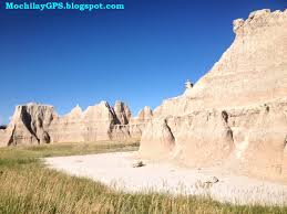 El Parque Nacional De Badlands Es Como Su Nombre Indica Un Lugar De Apariencia Un Tanto Siniestra Sin Embargo Sus A Parques Nacionales Parques Viajes