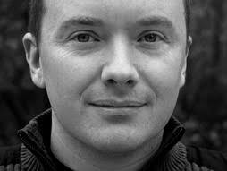 Phil Hansen: Embrace the shake