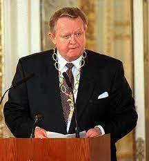 Martti ahtisaari was elected the tenth president of independent finland in february 1994. Martti Ahtisaari