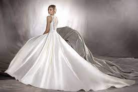 Fotos von brautkleidern, preise, meinungen, verfügbarkeit, telefon. Traumwelt Lautenbacher Hochzeitskleider Brautkleider Von Pronovias Hochzeitskleid Brautmode Braut