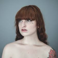 Jen Rowley's Instagram, Twitter & Facebook