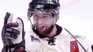 Drogues, alcool et vide intérieur: le long chemin de croix de Mathieu  Melanson